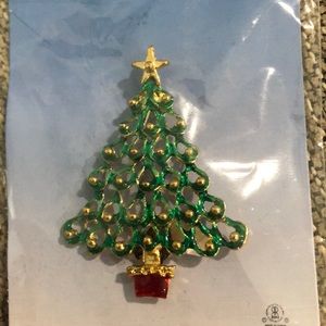 Christmas pin